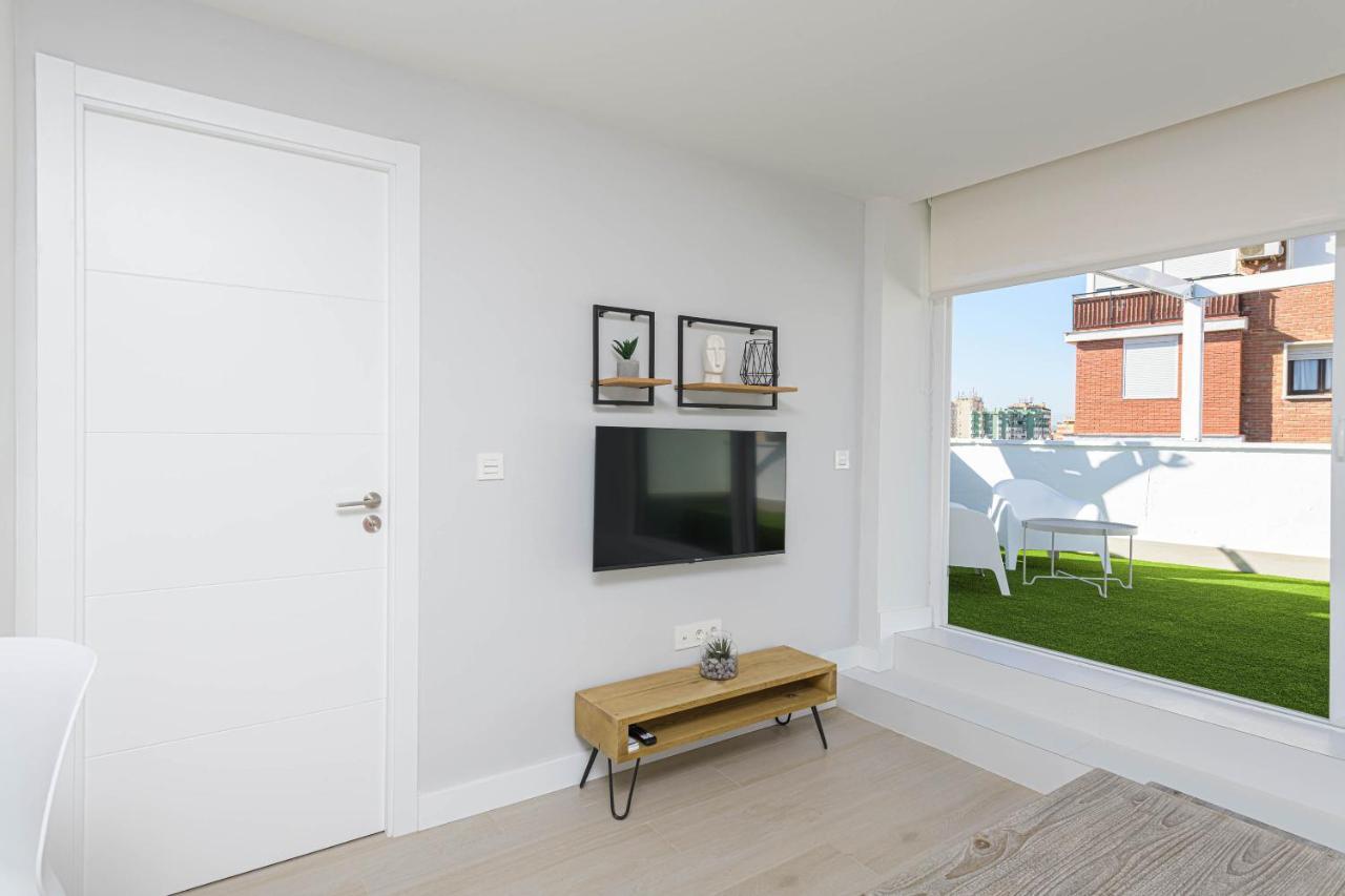 Wintowinrentals Exclusivo Atico Cerca De La Playa. مالقة المظهر الخارجي الصورة